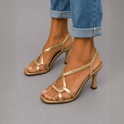 ALIZÉE – Sandalias Elegancia Dorada