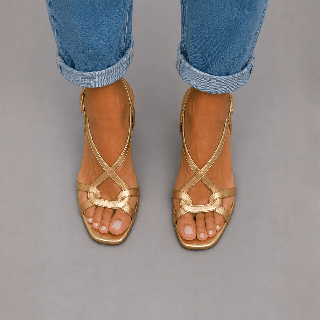 ALIZÉE – Sandalias Elegancia Dorada